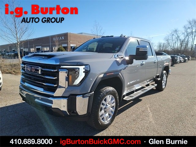Used 2024 GMC Sierra 2500 SLT w/ SLT Premium Package image 3