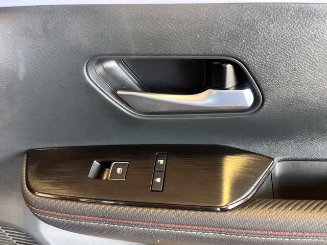 Certified 2025 Nissan Kicks SR AWD/4WD image 21