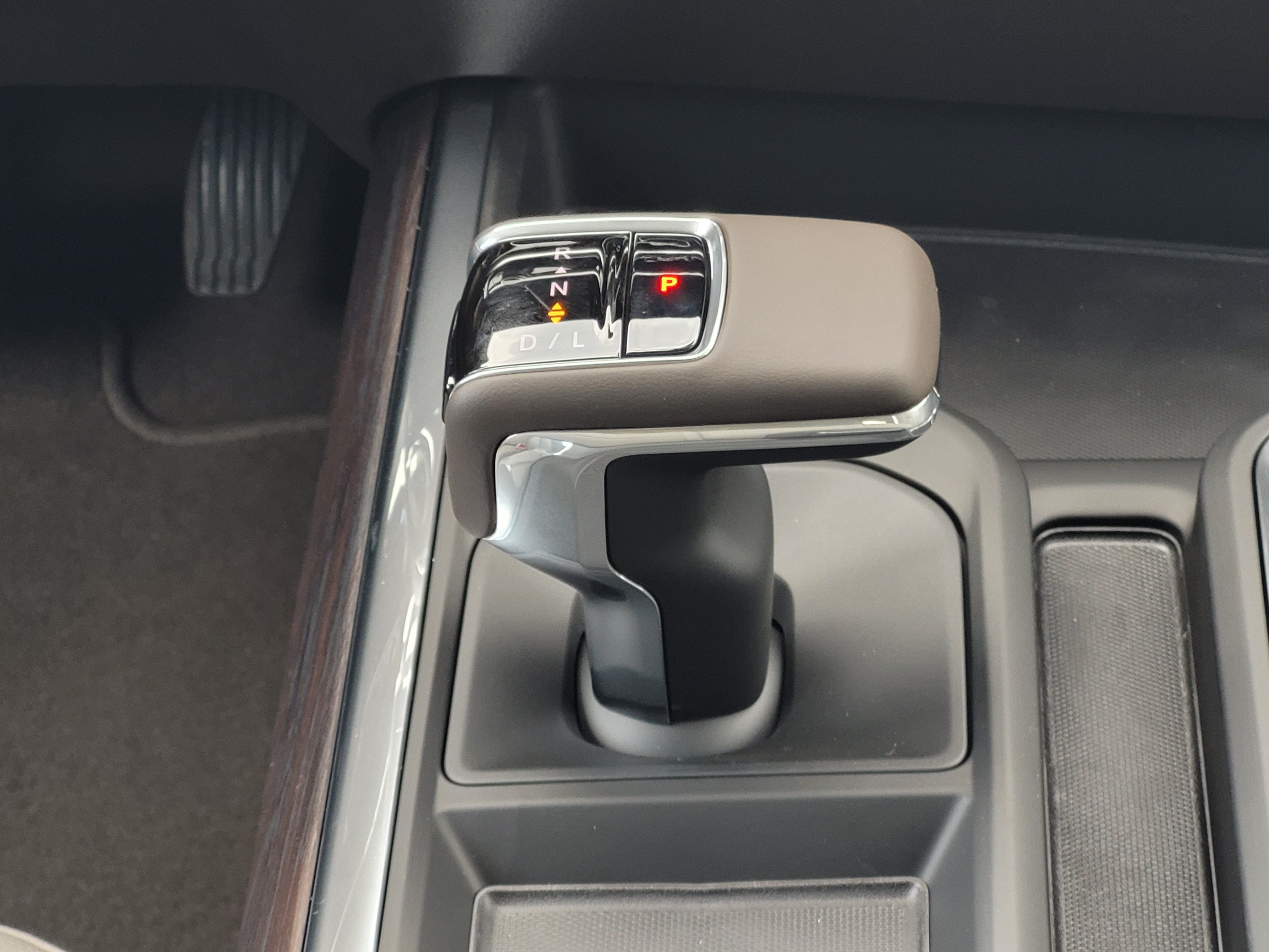 New 2026 GMC Sierra 1500 SLT AWD/4WD image 16