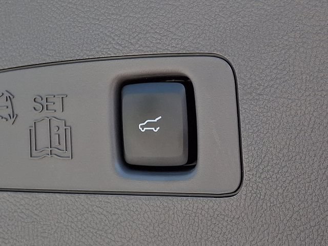 Used 2024 Lincoln Corsair FWD w/ Equipment Group 102A image 34