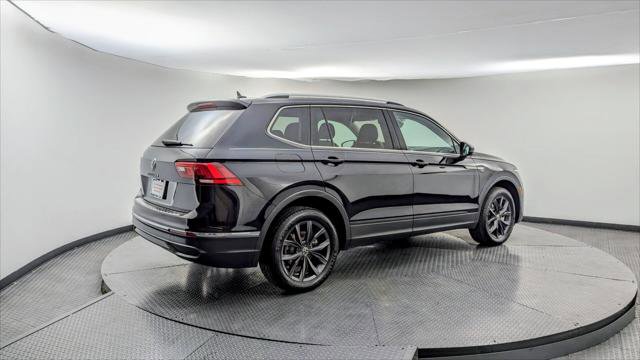 Used 2022 Volkswagen Tiguan SE image 8