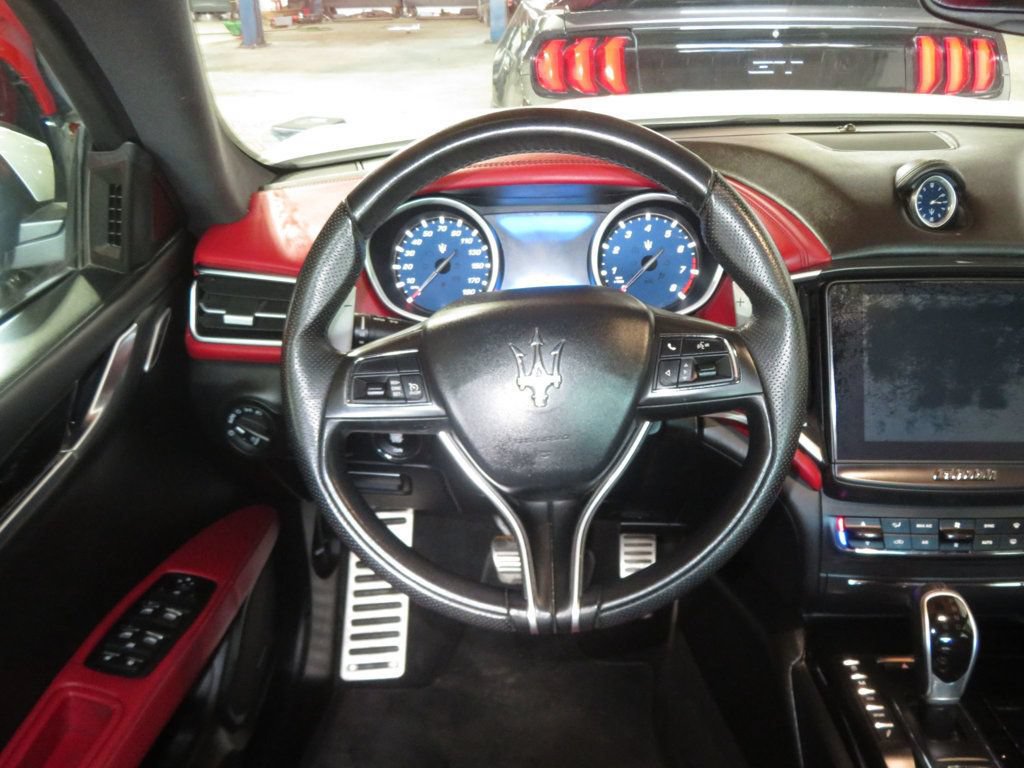 Used 2017 Maserati Ghibli S RWD image 33