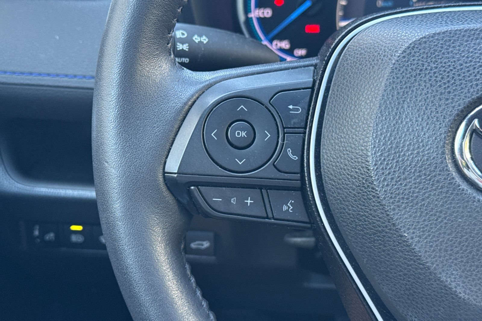 Certified 2022 Toyota RAV4 XSE AWD/4WD image 38