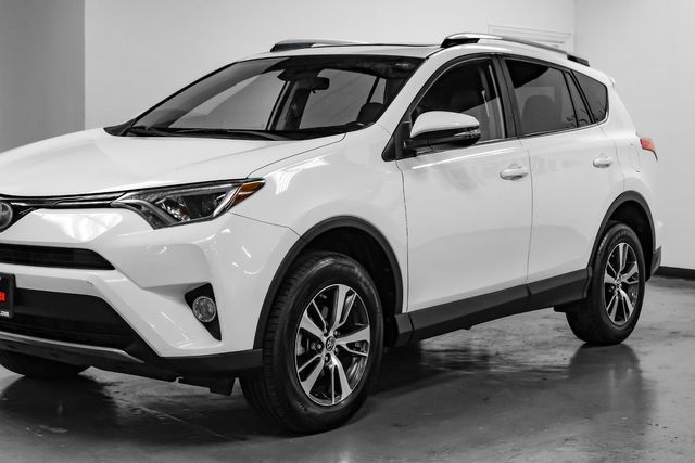Used 2018 Toyota RAV4 XLE w/ Plus Extra Value Package image 9