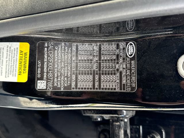 Used 2020 Land Rover Discovery Sport SE image 24