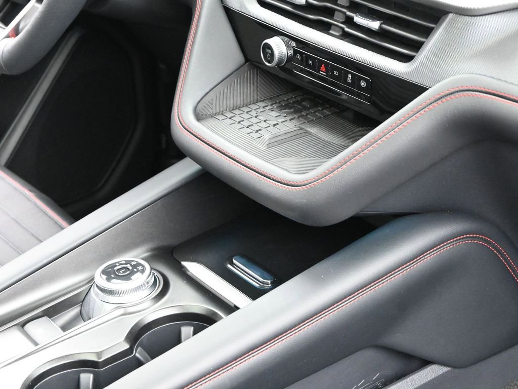 New 2025 Ford Explorer ST-Line w/ Premium Package image 38