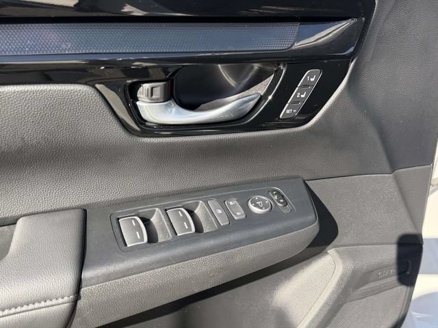 Certified 2024 Chevrolet Trax RS w/ Sunroof Package FWD image 20