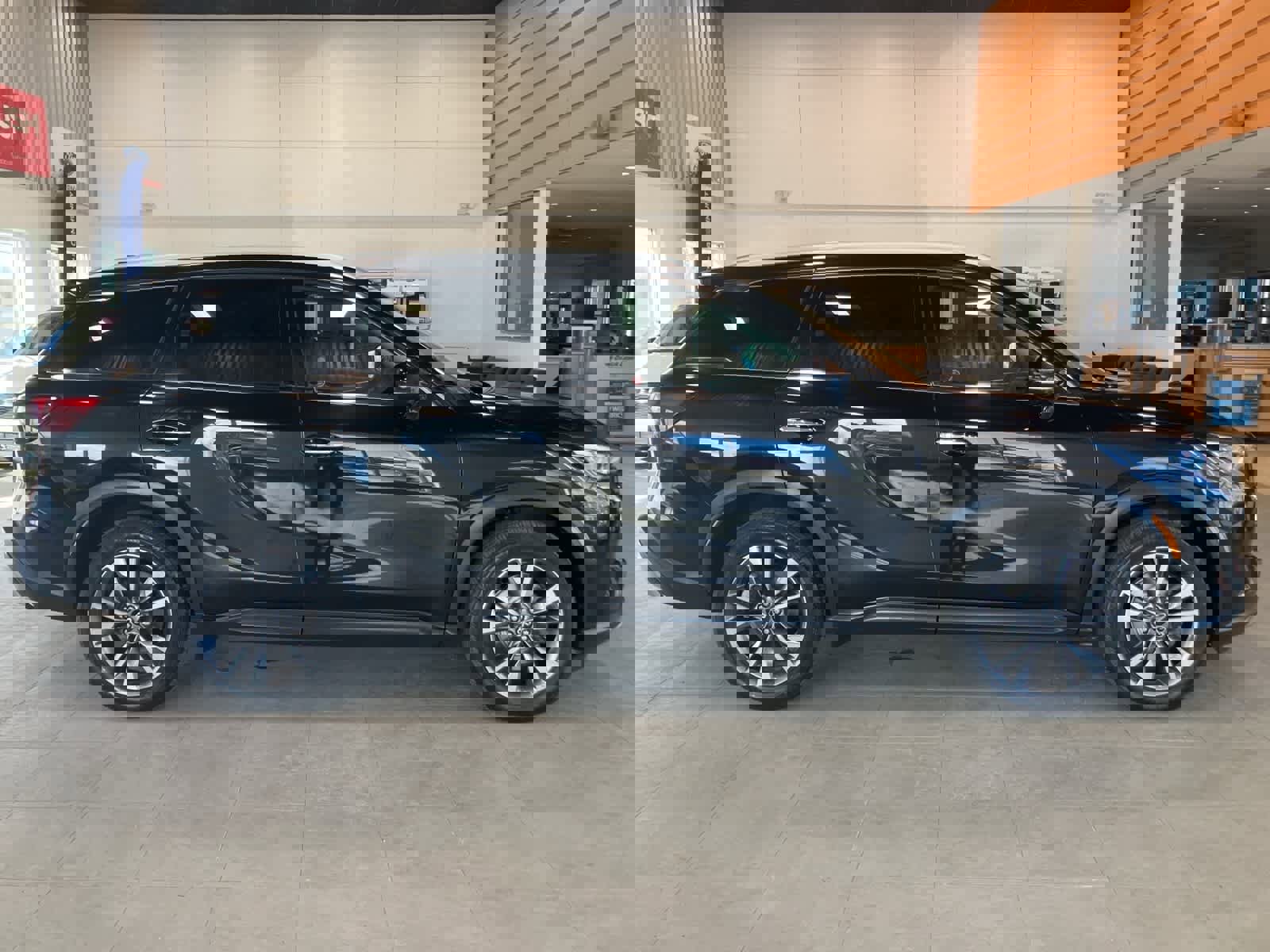 Used 2022 INFINITI QX60 Luxe image 4