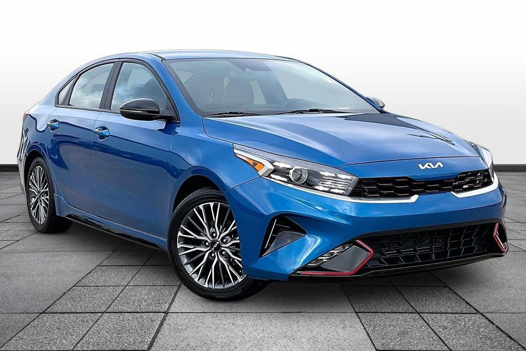 Certified 2023 Kia Forte GT-Line image 2