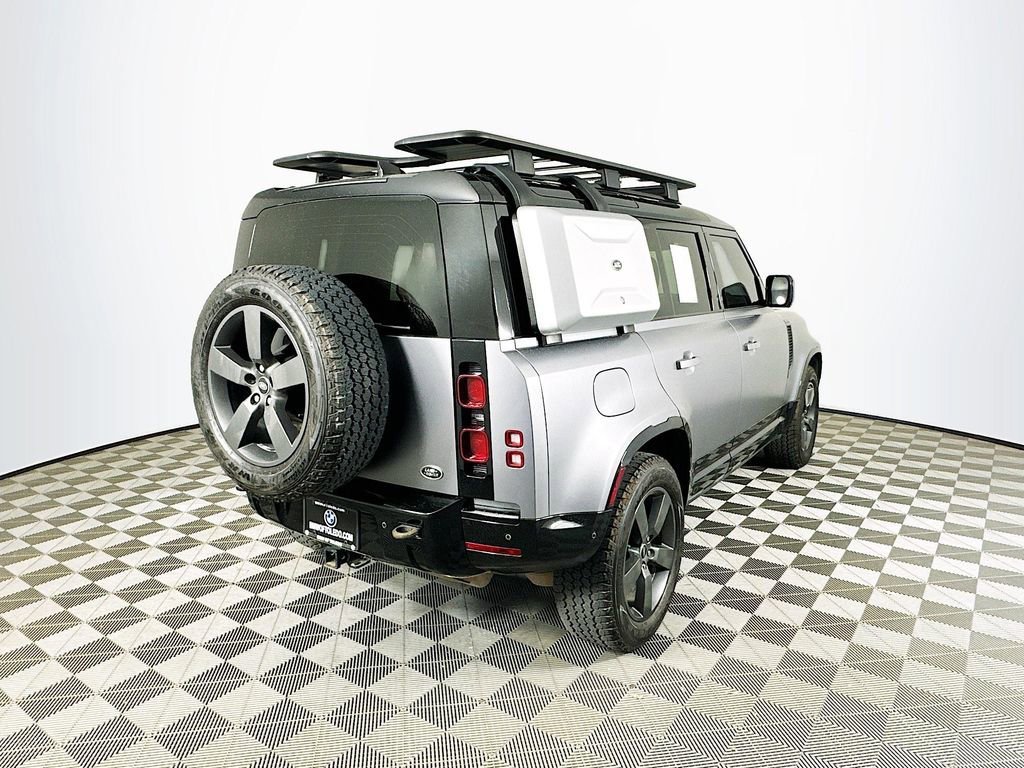 Used 2022 Land Rover Defender 110 X-Dynamic SE image 9