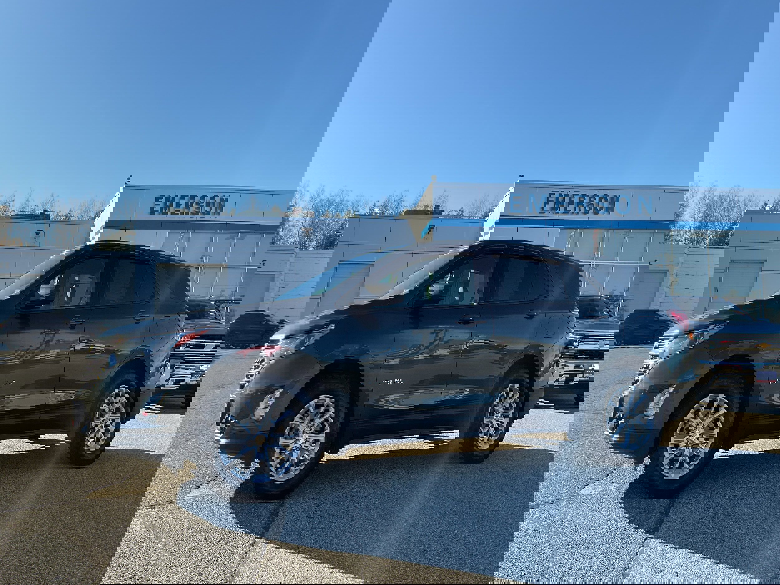 Used 2019 Chevrolet Equinox LS w/ LS Convenience Package image 1