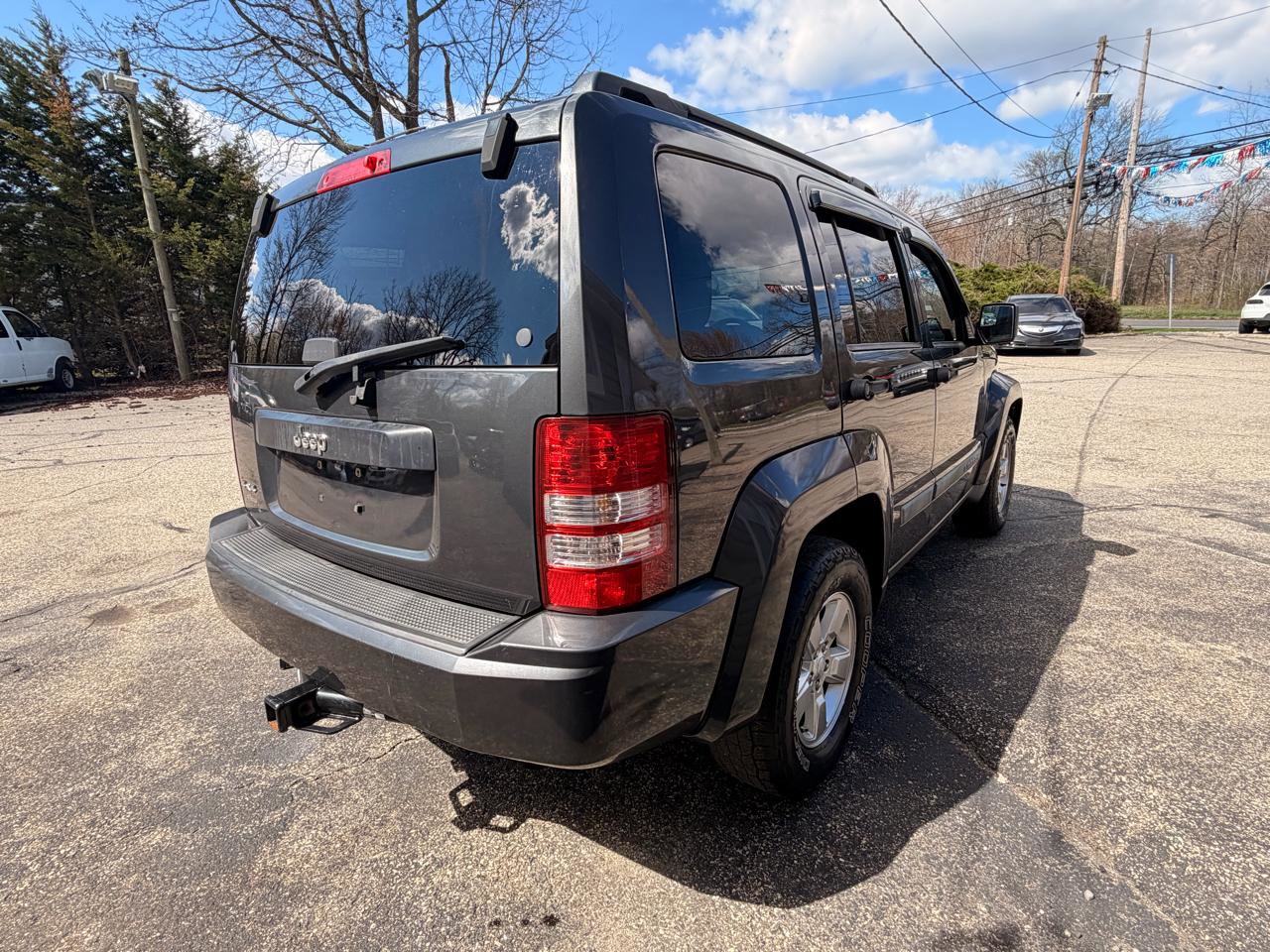 Used 2010 Jeep Liberty Sport w/ Popular Equipment Group image 6