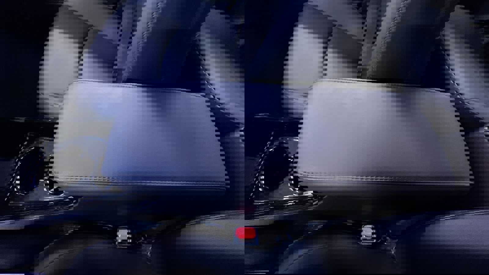 Used 2018 Toyota Prius Prime Premium image 23