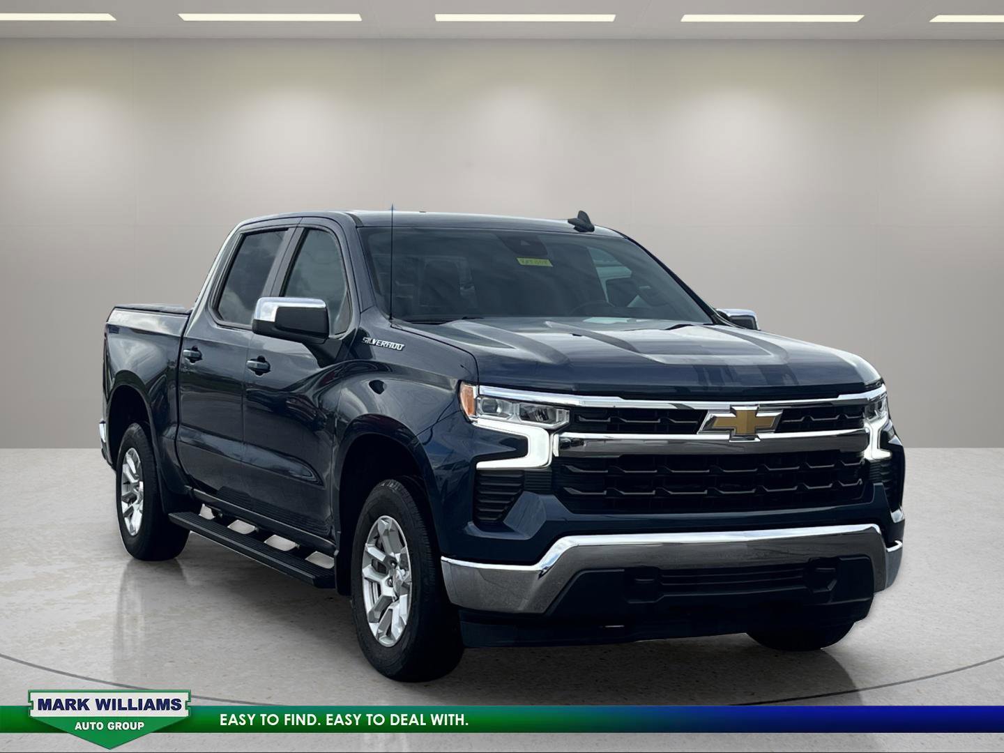 Used 2023 Chevrolet Silverado 1500 LT AWD/4WD image 1