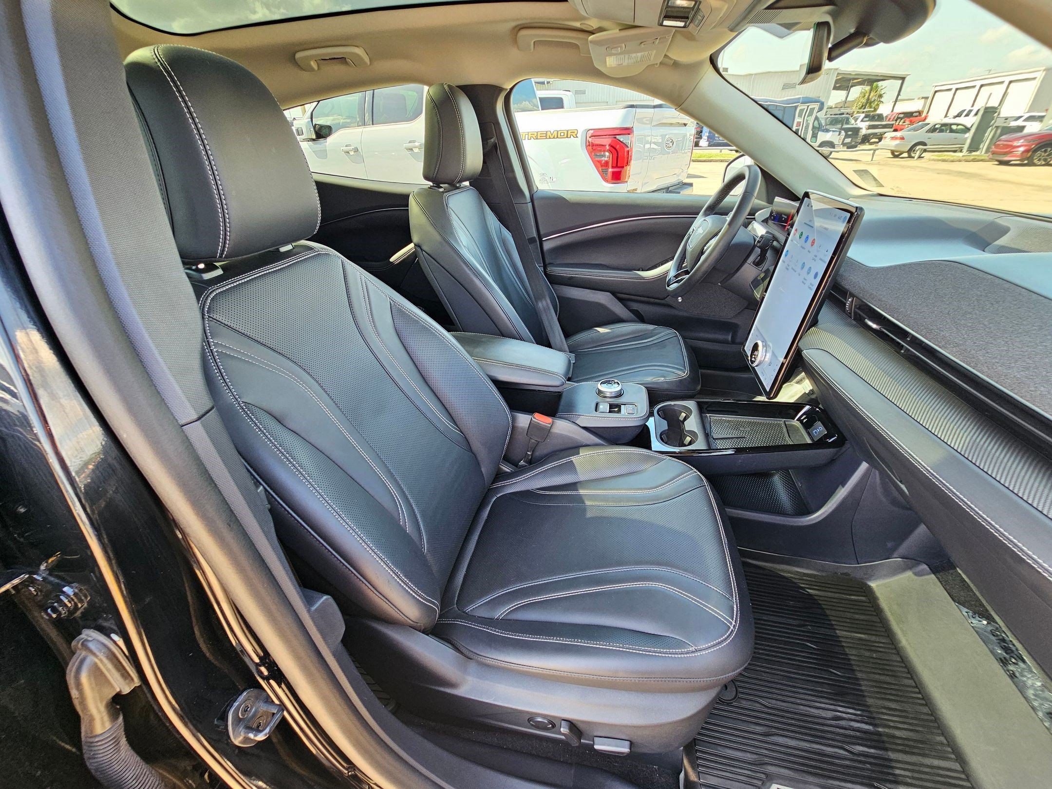 Used 2024 Ford Mustang Mach-E Premium RWD image 33