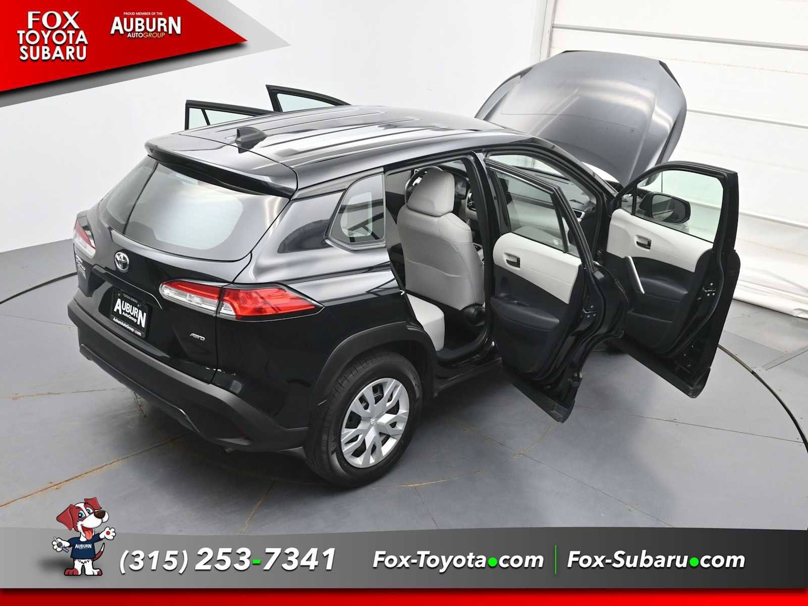 Used 2024 Toyota Corolla Cross L AWD/4WD image 37