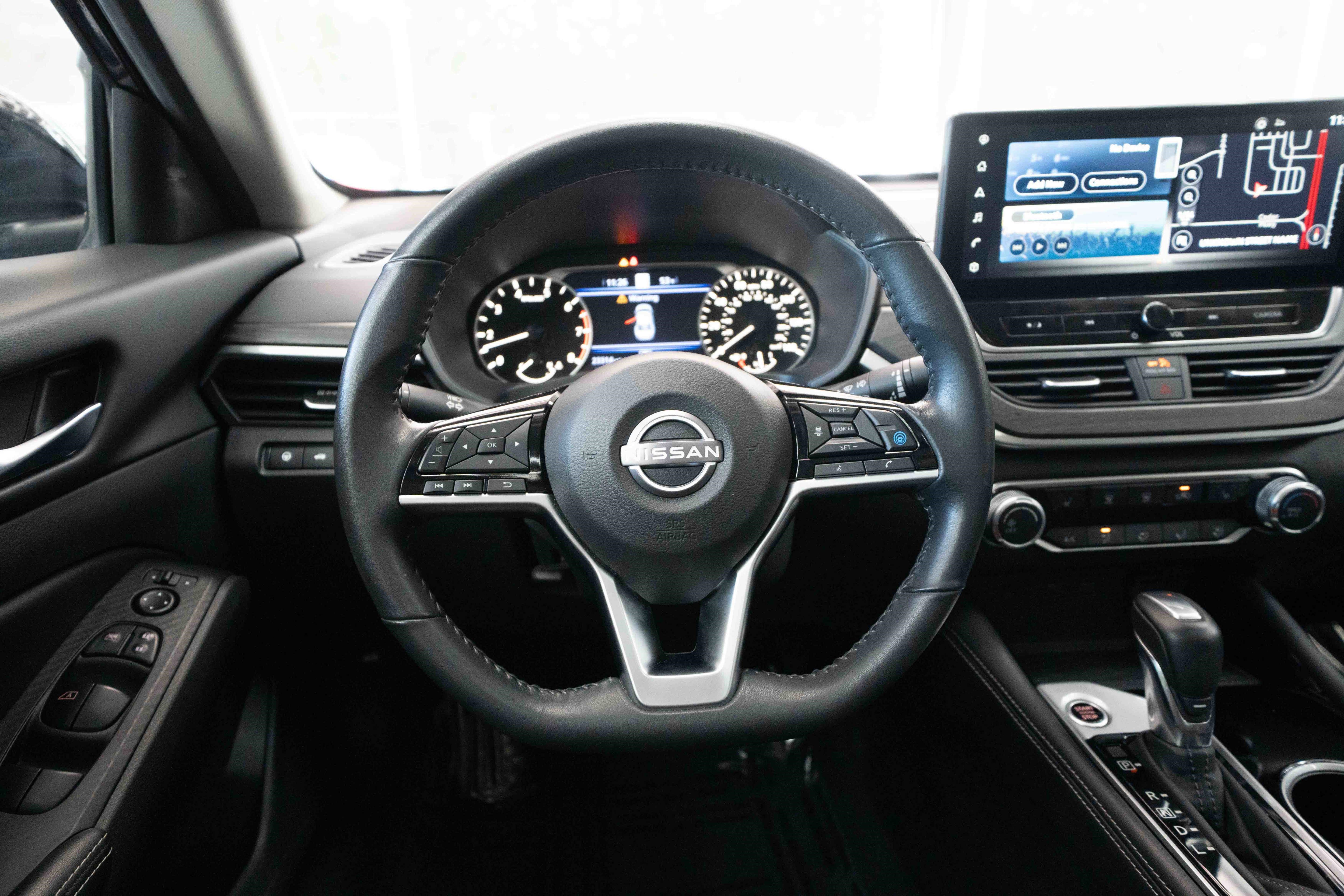 Used 2024 Nissan Altima 2.5 SV w/ SV Premium Package image 21