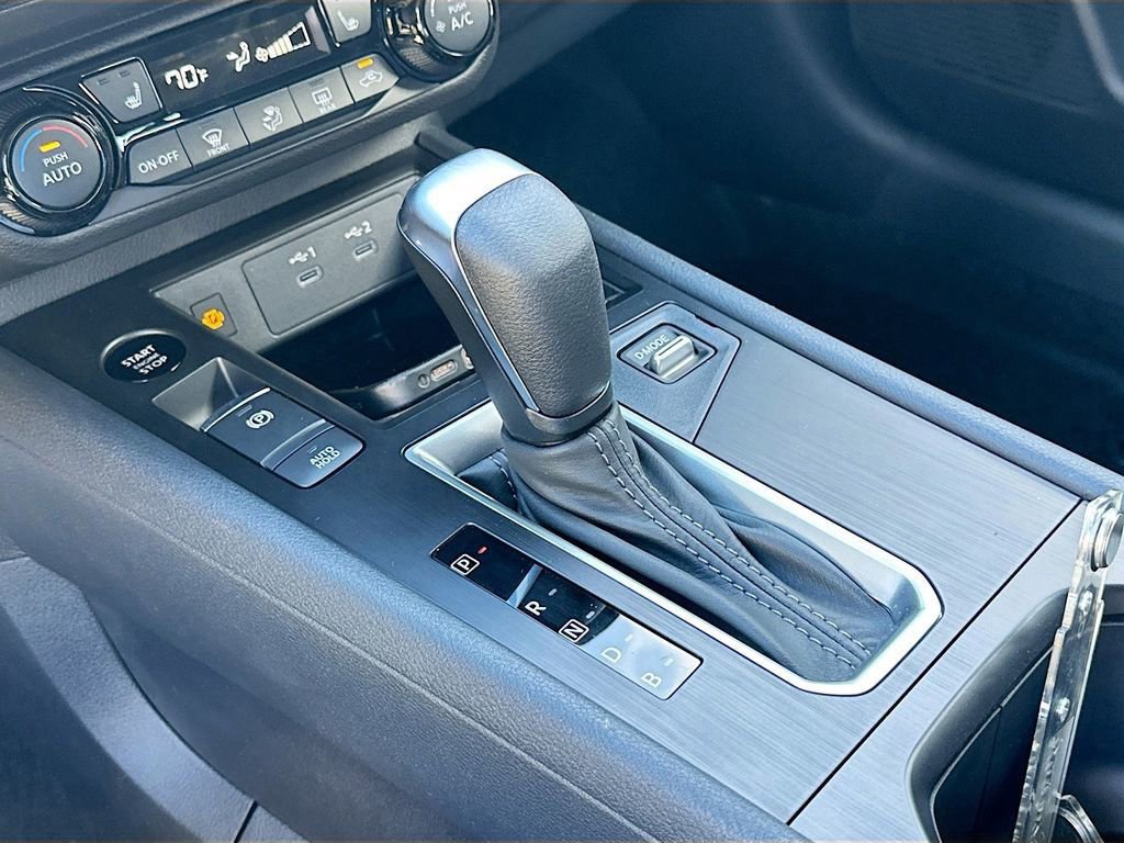 New 2026 Nissan Kicks SV image 16