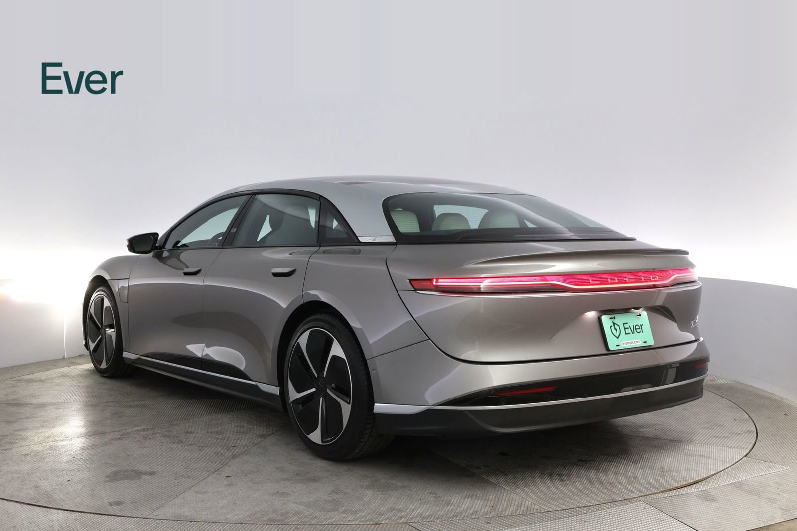 Used 2023 Lucid Air Touring image 17