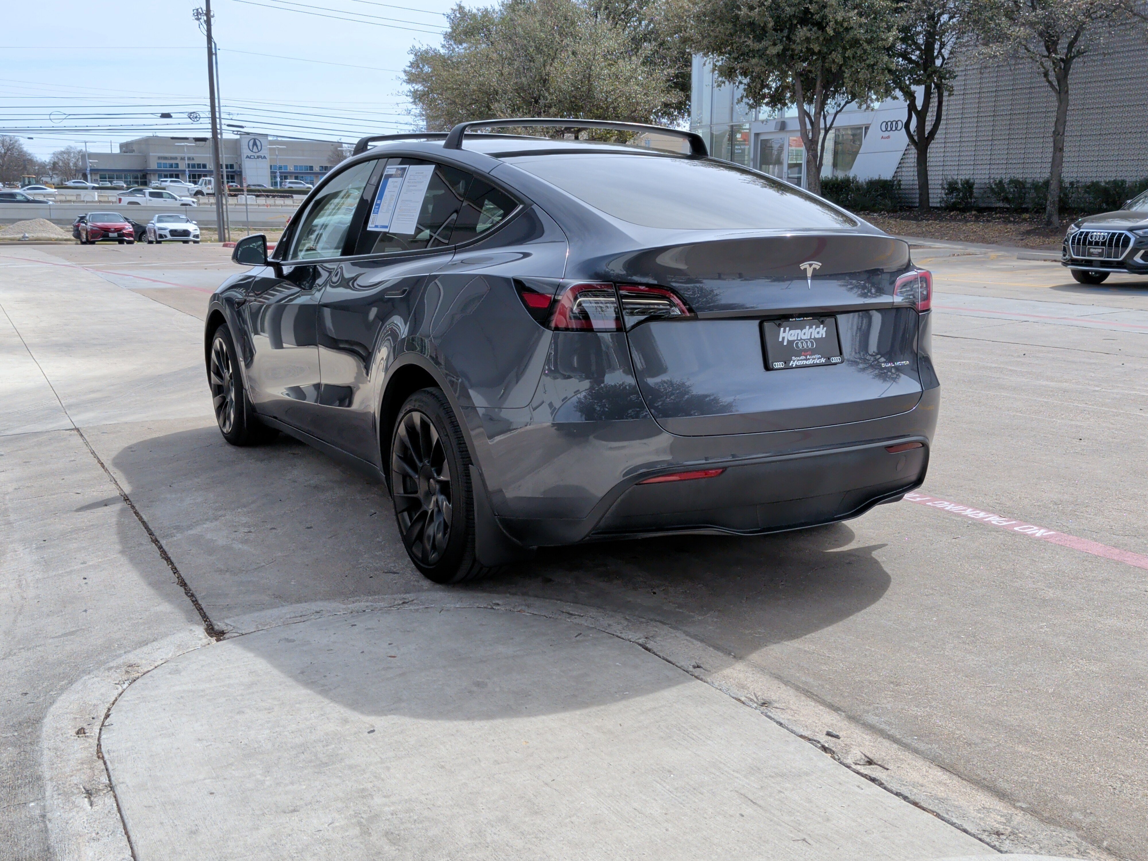 Used 2023 Tesla Model Y AWD image 8