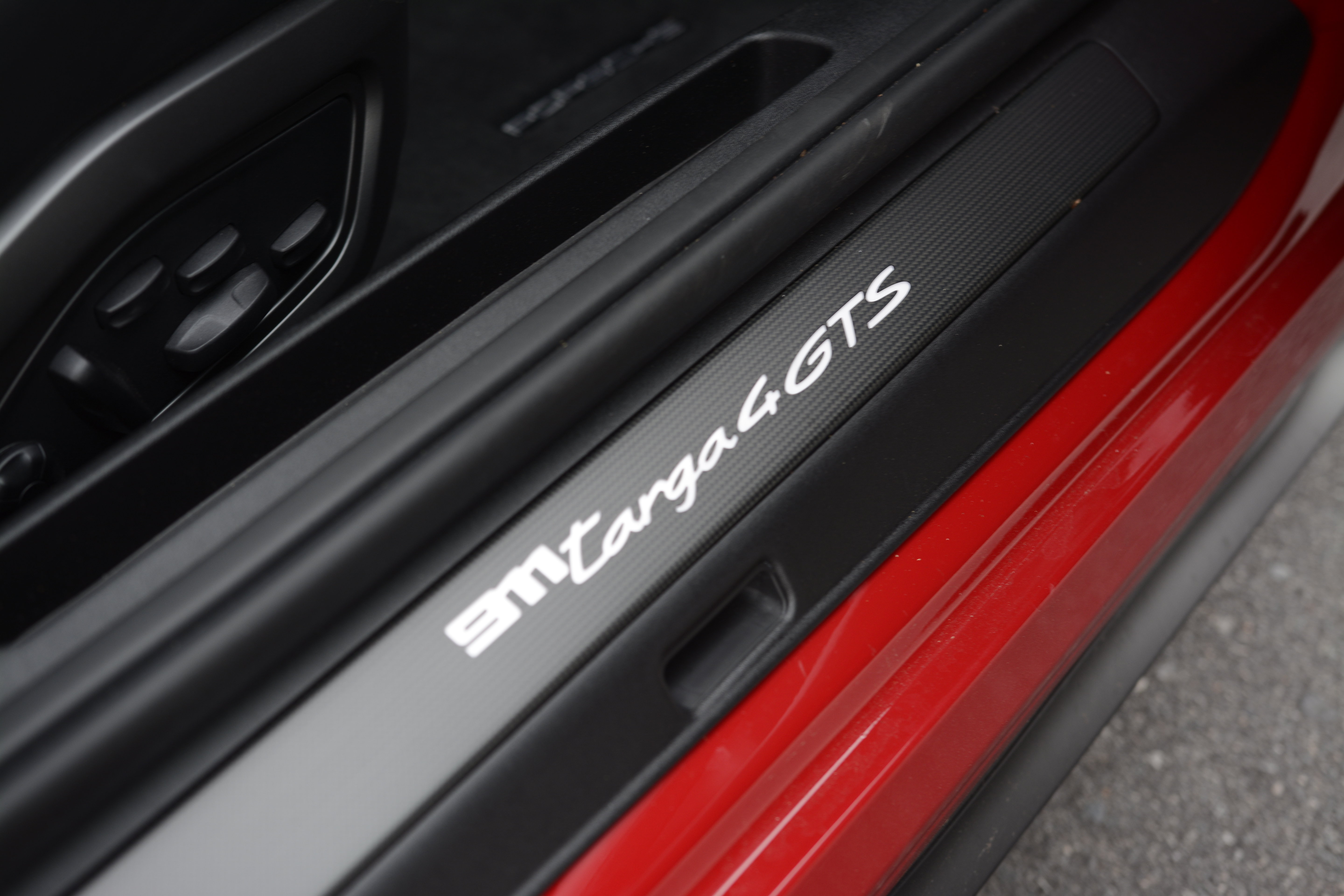 Certified 2024 Porsche 911 Targa 4 GTS AWD/4WD image 27