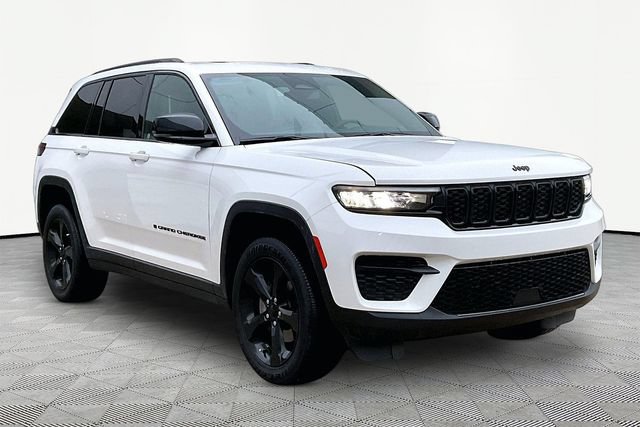 Used 2024 Jeep Grand Cherokee Altitude AWD/4WD 360° Tour