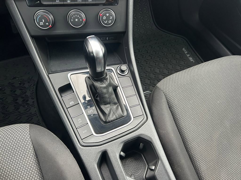 Used 2021 Volkswagen Jetta image 20