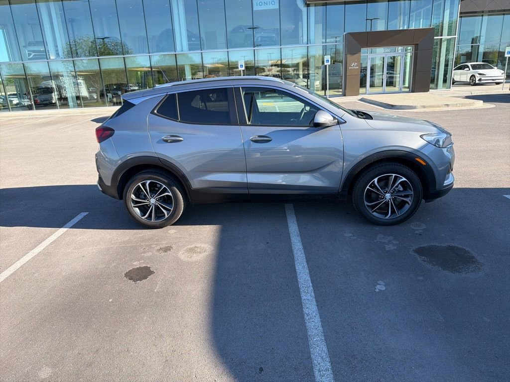 Used 2023 Buick Encore GX Select image 8