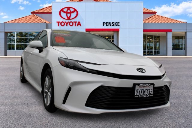 Certified 2026 Toyota Camry LE AWD/4WD image 2