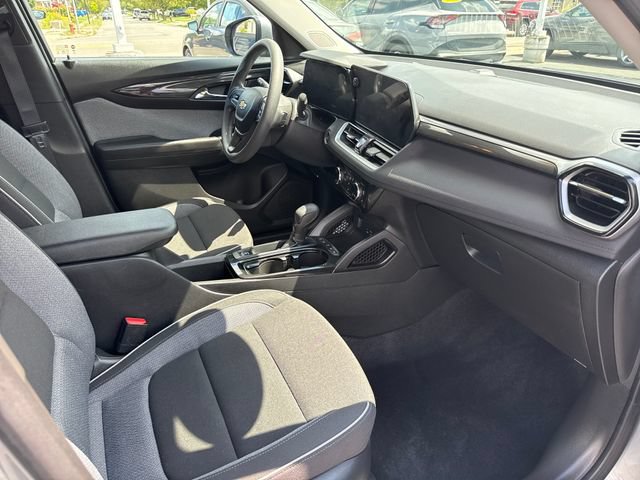 Certified 2024 Chevrolet TrailBlazer LT w/ Driver Confidence Package AWD/4WD image 28