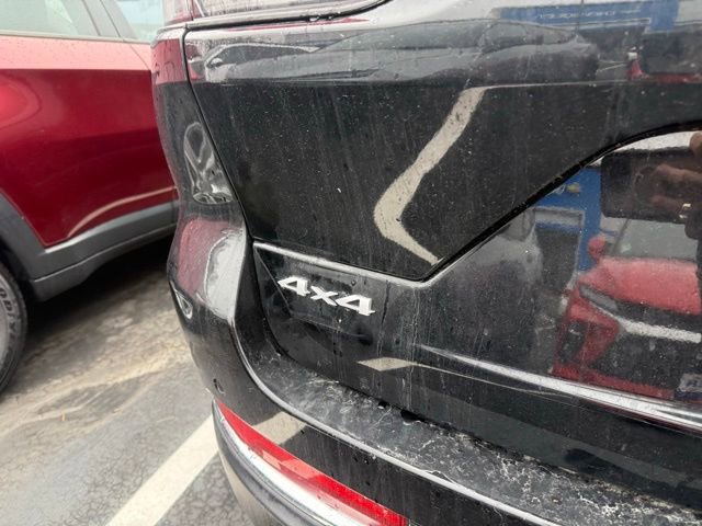 Used 2024 Jeep Grand Cherokee Laredo X image 10