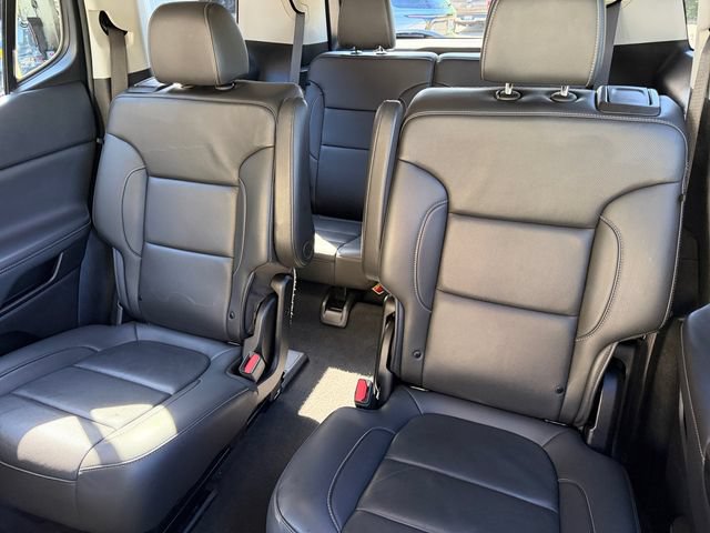 Used 2023 GMC Acadia SLT AWD/4WD image 13