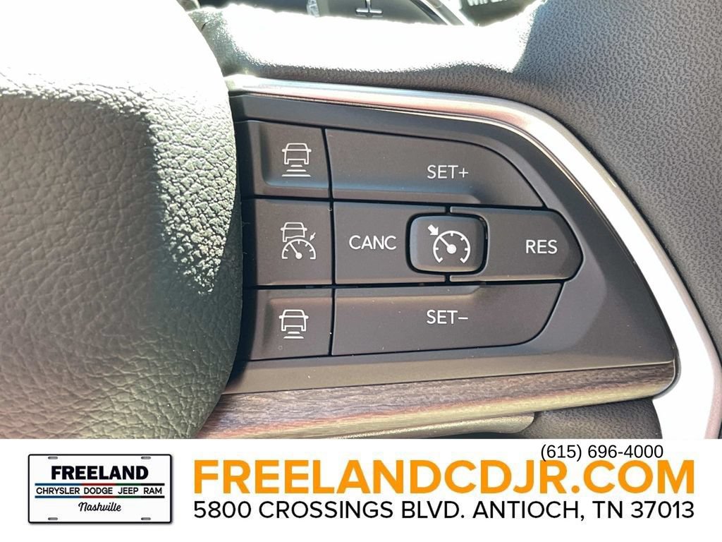 New 2025 Jeep Grand Cherokee L Limited w/ Luxury Tech Group II AWD/4WD image 33
