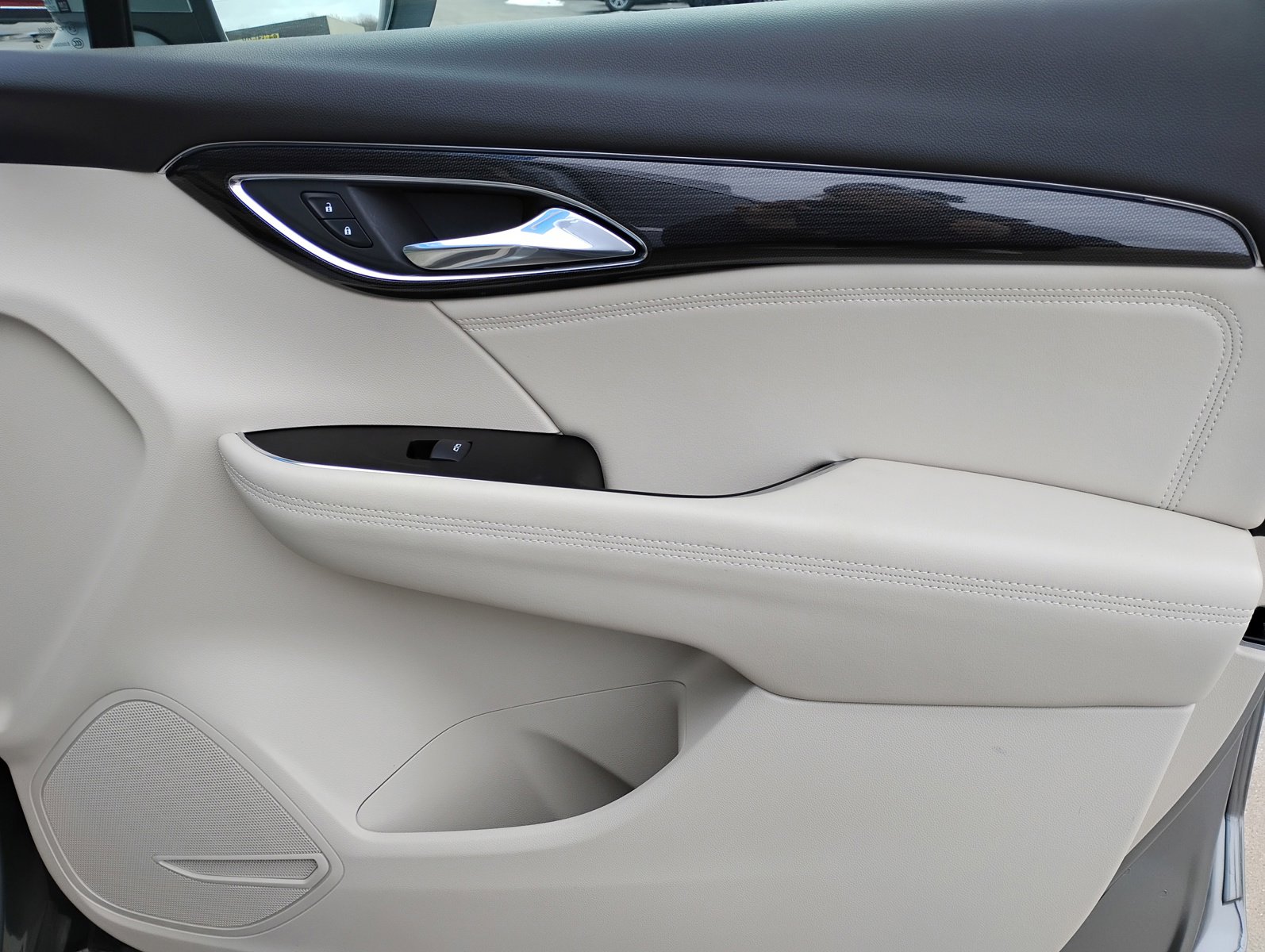 Used 2023 Buick Envision Essence image 20