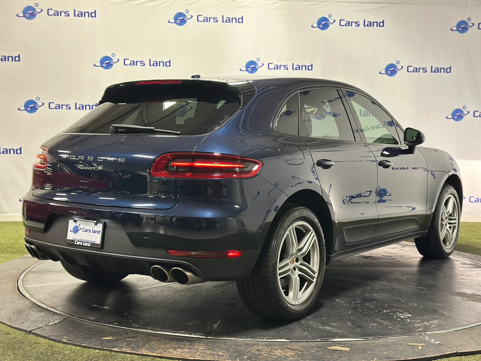 Used 2017 Porsche Macan S AWD/4WD image 3