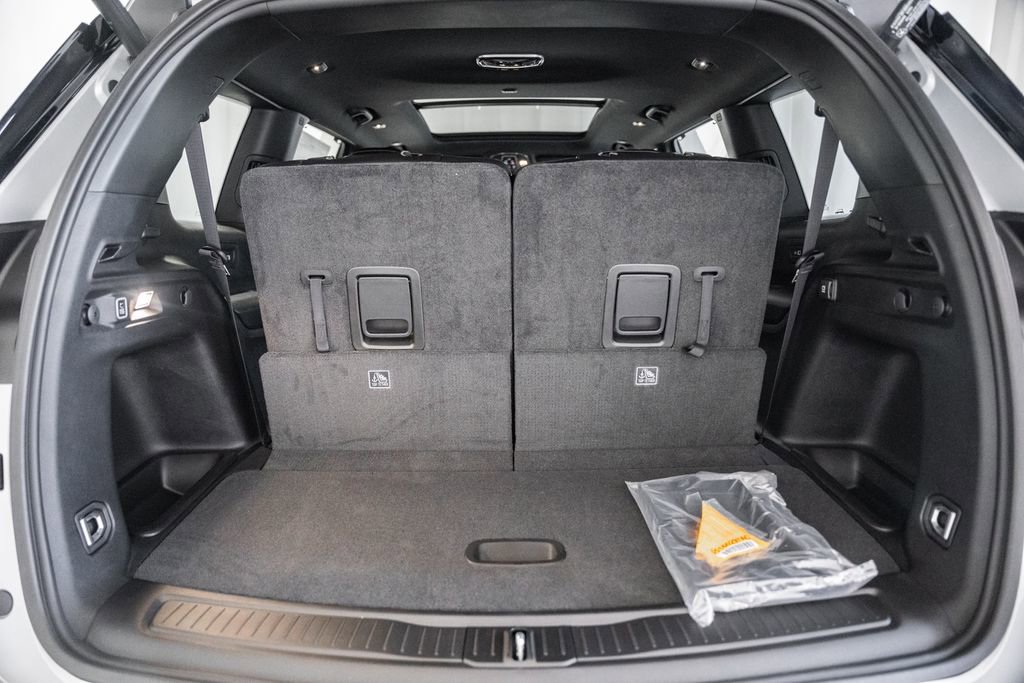 New 2025 Jeep Grand Cherokee L Limited w/ Luxury Tech Group II image 10