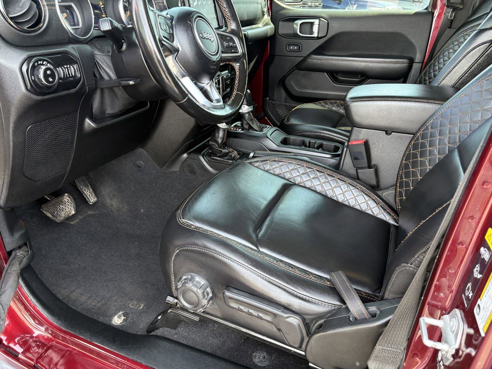 Used 2021 Jeep Gladiator Overland image 15