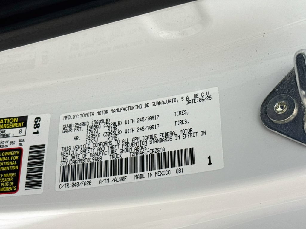 Certified 2025 Toyota Tacoma SR w/ Towing Package AWD/4WD image 28