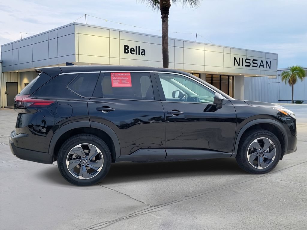 Certified 2025 Nissan Rogue SV FWD image 9