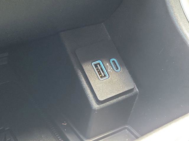 Certified 2024 Ford Edge ST-Line AWD/4WD image 34