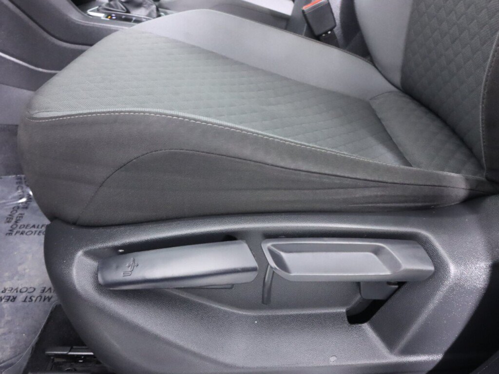 Used 2019 Volkswagen Tiguan S w/ 3rd Row Seat Package AWD/4WD image 26