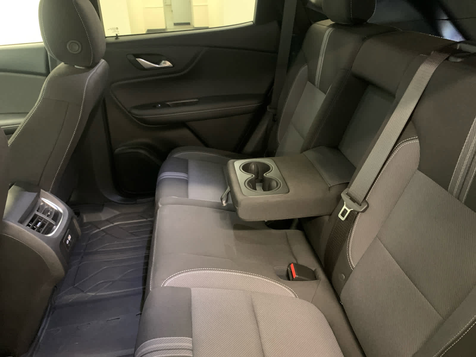 Used 2024 Chevrolet Blazer LT w/ Convenience Package image 15