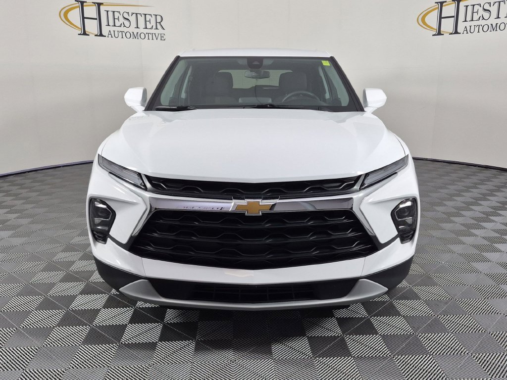 Used 2025 Chevrolet Blazer LT AWD/4WD image 9