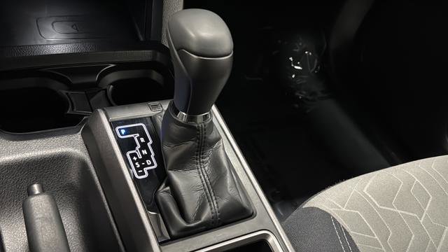 Used 2022 Toyota Tacoma TRD Off-Road image 21