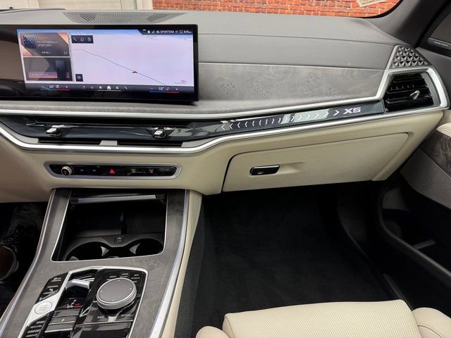 Used 2026 BMW X5 xDrive40i w/ Climate Comfort Package image 17