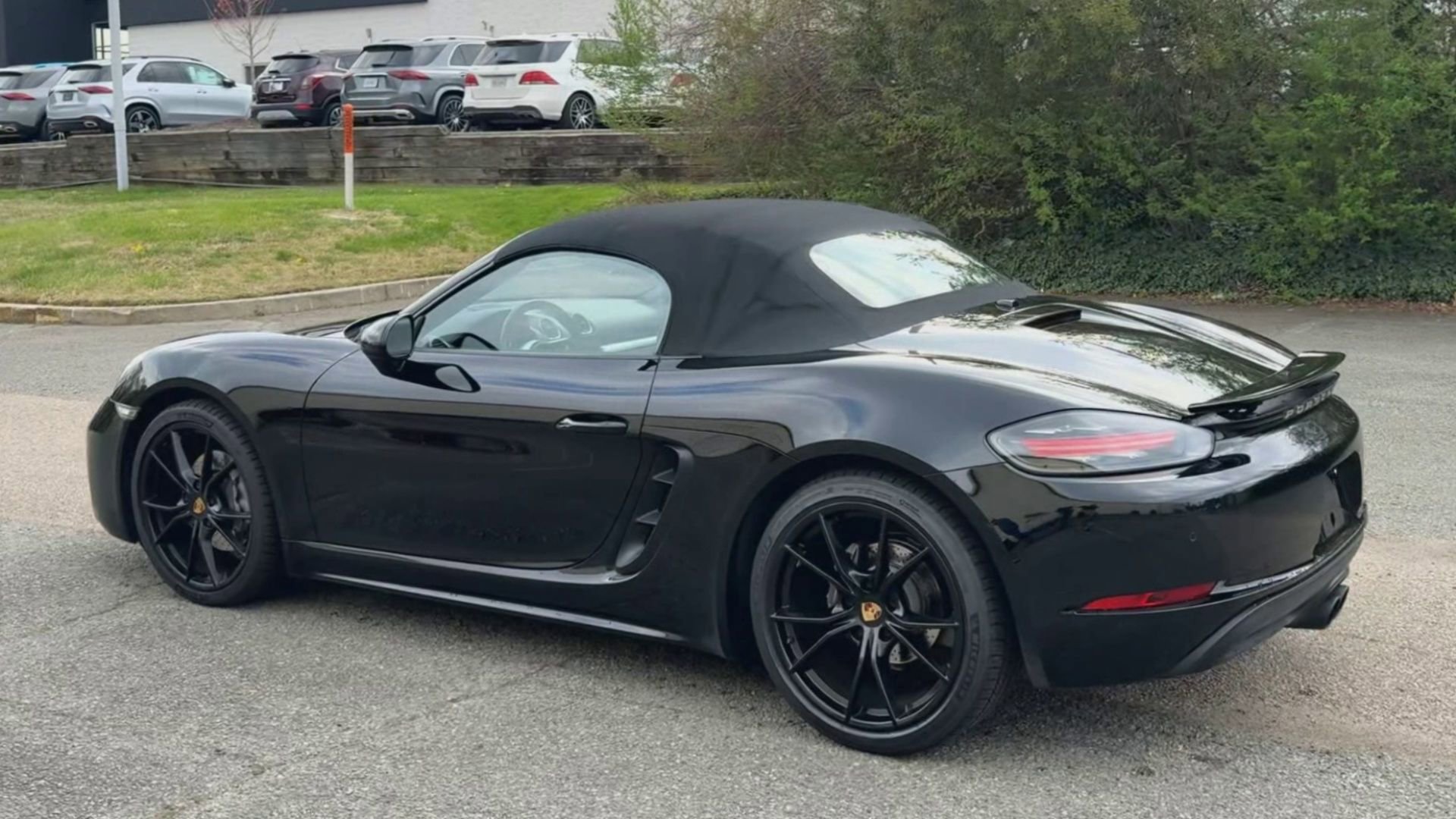 Used 2021 Porsche 718 Boxster RWD image 9
