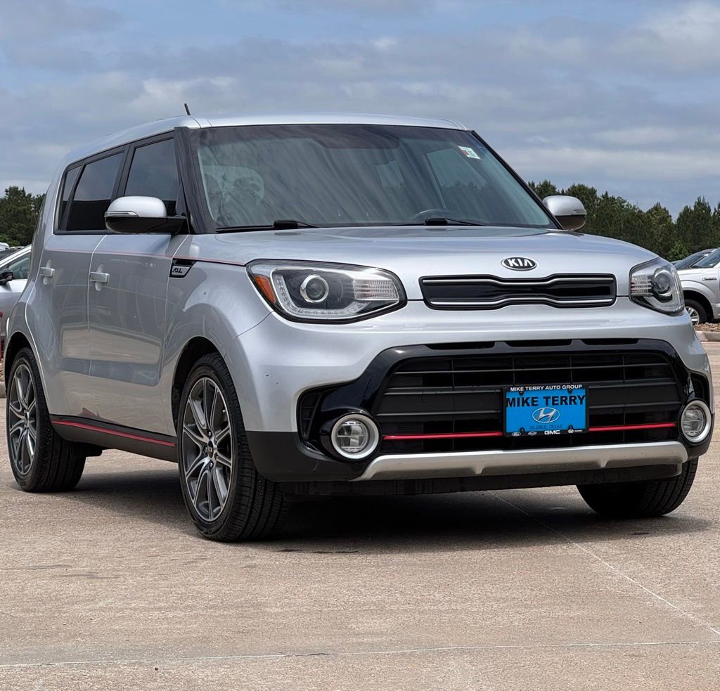 Used 2017 Kia Soul ! w/ Tech Package FWD image 11