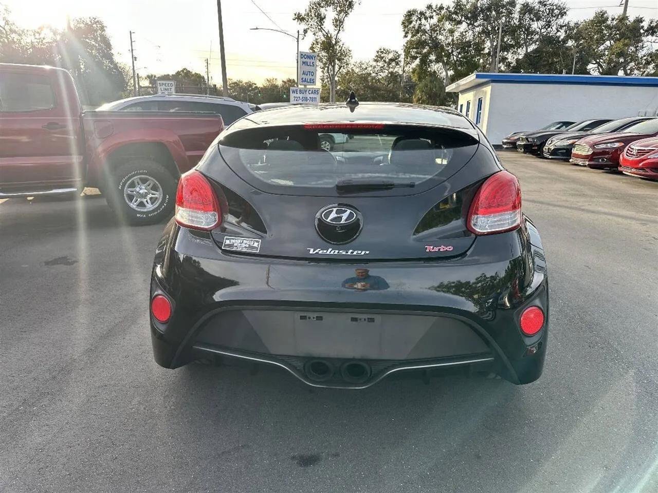 Used 2014 Hyundai Veloster Turbo image 5