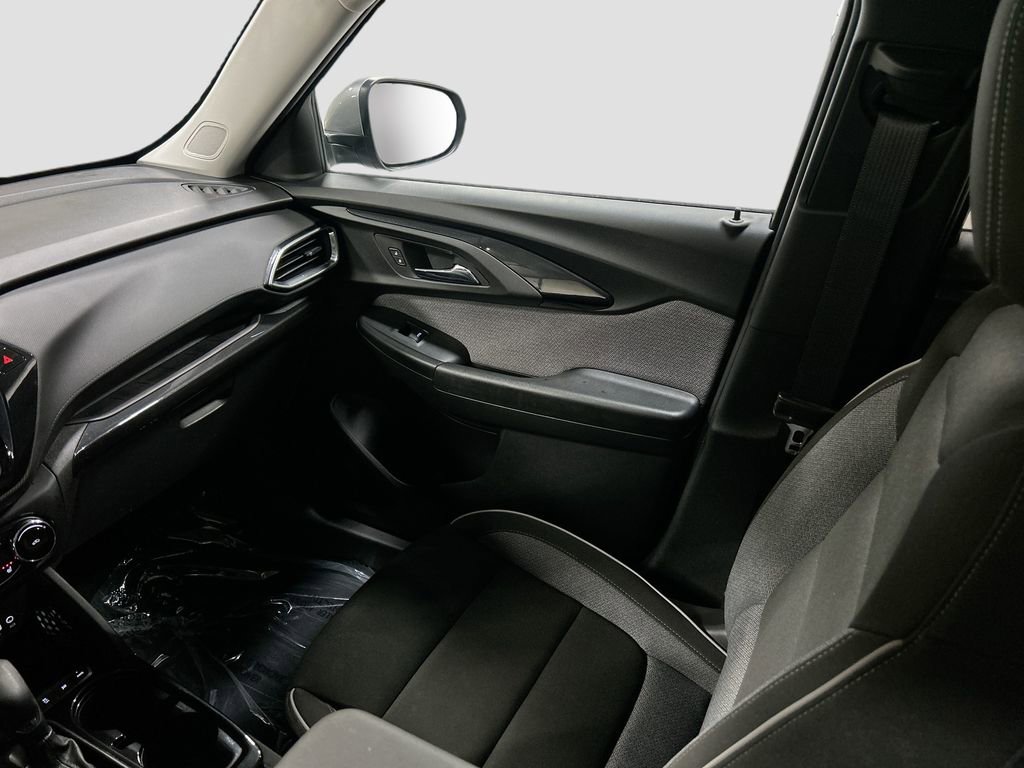 Used 2023 Chevrolet TrailBlazer LT w/ Convenience Package image 22