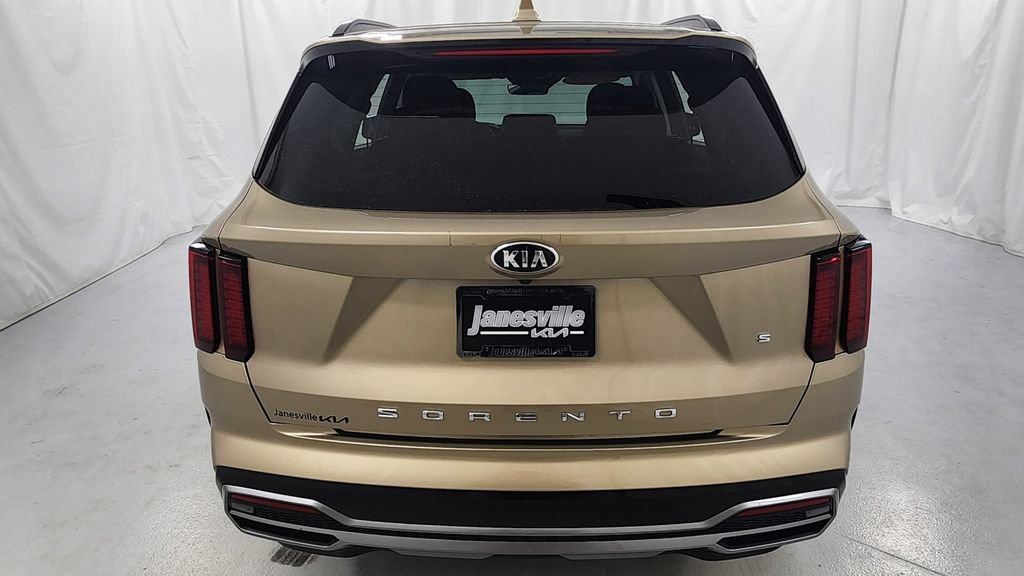 Used 2021 Kia Sorento S w/ Panoramic Sunroof Package FWD image 4